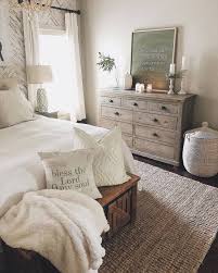 Farmhouse Homes On Instagram The Cutest Farmhouse Bedroom We Ve Ever Seen What S Your Favorite 2020 Ev Dekoru Yatak Odasi Dekorasyon Fikirleri Yatak Odasi Ic Mekan