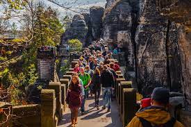 Die sächsische schweiz ist ein teil des elbsandsteingebirges und eine bevorzugte region für die hotels, ferienwohnungen und ferienhäuser besitzen den unverwechselbaren sächsischen charme. Nationalpark Sachsische Schweiz Was Man Wissen Muss