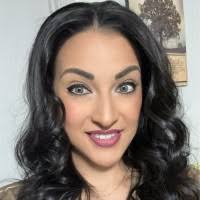 Melanie Aranda's Instagram, Twitter & Facebook