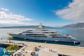 Phocéa, bernard tapie, yachting, mouna ayoub, alain colas. Pin On Yat