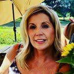 Linda Muraski's Instagram, Twitter & Facebook