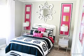 Then, opt for the white and colorful accent of the bedding. Blog Oak Paint