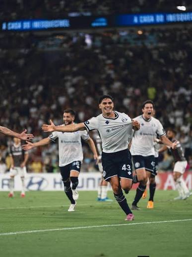 ENVIVO | Inició le encuentro. 🔴⚽ Fluminense vs. Independiente Rivadavia por octavos de final de la Copa Libertadores 2026.
