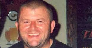 Pregnant daughter, 26, held dying dad in arms after he…