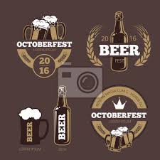 Hier könnt ihr die flaschenetiketten Bier Label Vorlagen Fur Bierhaus Bierbrauerei Pub Und Bar Fototapete Fototapeten Oktoberfest Brauen Kranz Myloview De