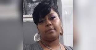 Aisha Edwards's Instagram, Twitter & Facebook