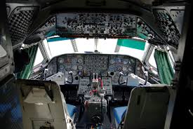 Resultat De Recherche D Images Pour Cockpit Avion Sud Aviation Avion De Ligne Avion De Combat