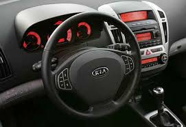 Entdecken sie den kia ceed. Foto Kia Ceed Test Innen Jpg Vom Artikel Der Kia Ceed 1 6 Cvvt Im Test Auto Motor At