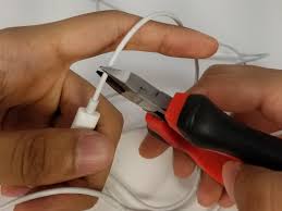 The project, he explains over skype from shenzhen, was born out of his practical desire to use his wired headphones, but he was also intrigued by the engineering problem with installing one back in the. Apple Earpods Jack Plug Replacement Ifixit Repair Guide
