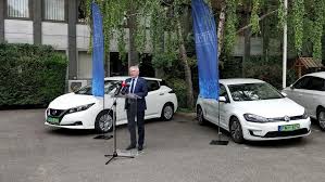 67 likes · 2 talking about this. Otmilliard Forintos Palyazat Indul Elektromos Autok Es Robogok Vasarlasara Minap Hu