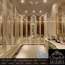 غرفة تبديل الثياب من النمط الكلاسيكي الفاخر لتصاميم تنبض بالحياة 00971528111106 Decor Villa Interior Design Career Interior Design Dubai Dressing Room Design