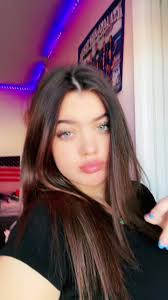 ashley leddy (@ashleyleddy)