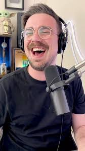 Cameron Louis's Instagram, Twitter & Facebook