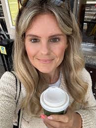 Alexandria Benton's Instagram, Twitter & Facebook