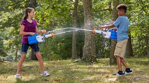Drench opponents with extreme soakage from the nerf super soaker fortnite water blaster that holds up to 9.3 fluid ounces (275 milliliters) of water. Best Water Gun 2020 The Top Super Soakers And Other Water Blasters To Douse Your Friends T3