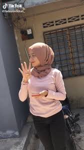 Jilbab sange #ometv #ometvsange #ometvbugil #ometvcrot #ometvcolmek #ometvterbaru #ometveksib. Haha On Twitter Haha Twitter Hijab