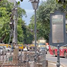 LIGHTS* Bombay's first gas lamp ...