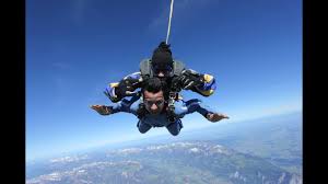 ** just make an online reservation and after you arrive at skydive hawaii let our cashier know you want 14,000' guaranteed. 5 Best Places In The World To Go Skydiving Makemytrip Blog