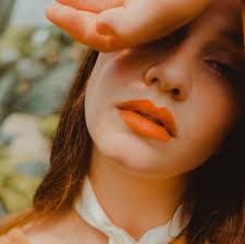 Product Review: Neutrogena Hydro Boost Hydrating Lip Shine