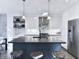 Jude's kansas city dream home has him considering a move across the state line. How To Fit An Island In A Small Kitchen Architectural Digest India
