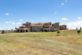 Luxury Mansion Retreat, Sleeps 16+ ,Panoramic VIEWS 36 Acre Land .in the  city .