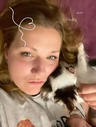 Helloooo everyone, new here... Meet my Bella, got her name from a  movie...she's 6 years old. She's been with me through thick and thin...  Love my Bella🥰💯👍