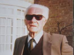 A Paris street scene