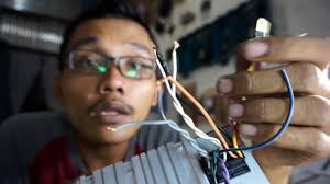 Equalizer adalah bagian peralatan audio yang berguna yang memungkinkan pengguna untuk menyesuaikan respon frekuensi sinyal audio. Cara Pasang Tape Mobil Di Rumah Menggunakan Smps 12vdc Youtube
