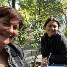 Carrie Kahn (@carriejkahn) • Instagram photos and videos