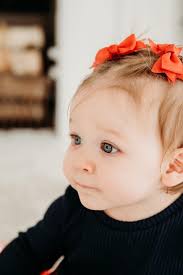 Impatiently waiting for my husband to get home so we can play in the snow  🫣 even though trying to bundle up this pregnant just sounds exhausting 🤣