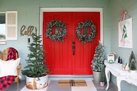 I wasn't going to decorate the porch other than a wreath on the door, but then i got an email from american farmhouse style my porch wears a light dusting of snow as winter has comfortably settled in. Front Porch Christmas Decor Lolly Jane