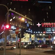 Unsere tipps und angebote rund um autos, zweiräder und reifen, wegbeschreibungen, verkehrsdaten und straßenlage, alle dienste entlang der strecke und künftige innovationen. Rzeszow Hotel Downtown Bewertungen Fotos Polen Tripadvisor