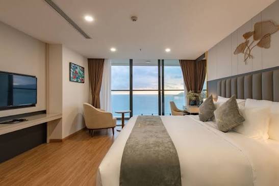 Executive Suite with Private Balcony