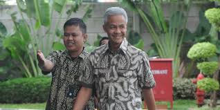 The emerald forest adalah sebuah film tentang suku pedalaman yang dirilis pada tahun 1985. Kegigihan Diana Da Costa Mengajar Di Pedalaman Papua Merdeka Com