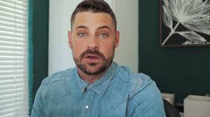 You are often told that an intentional life starts with an intentional  morning routine. But there is way too much confusion about what a good  morning routine looks like.