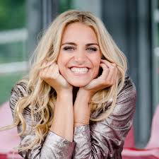 Kroiss e i due testimonial della comunicazione einhell anna kraft e andré schubert che hanno condotto gli ospiti fino al nuovo showroom, . Anna Kraft Aus Mainz In Der Personensuche Von Das Telefonbuch