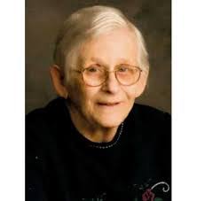 Helen Sevier's Instagram, Twitter & Facebook