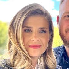 Angela Sharp (@AngelaS70751441)