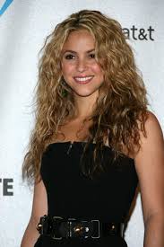 Hedi klum, and shakira entrust their locks to him), canalé shares what he. Shakira S Hair Popsugar Beauty