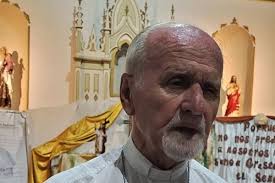 El Dr. Azar realizó la primera vasectomía en el país sin intervención de la  Justicia