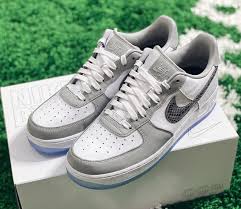 The air miles scheme is a great idea. A Quoi Ressemble La Nike Air Force 1 Unlocked By You Dior Snakeskin