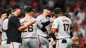 SF Giants ace blasts critics after dominant no-hitter: "Leave me alone"