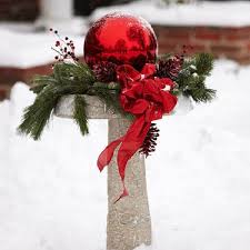 Home hardware's got you covered. 16 Wonderful Outdoor Christmas Decorations Decor Home Ideas