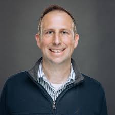 I'm happy to share that I'm starting a new position as Vice President,  Creative Director at Boom Supersonic. My journey at Amazon has been  incredible and I'm excited to move from the