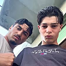 Dennis&Tony (@dennistony5)