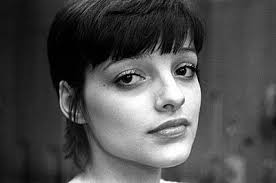 39674112:00:00 sie hat das schludern zur kunst gemacht und schreibt ihre raptexte innert minuten auf ein klopapier. Pin Auf Nina Hagen