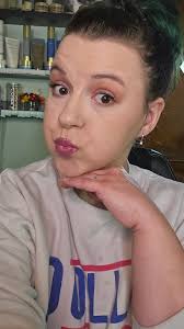 Quick grwm with soft and simple makeup look