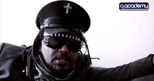 benji from skindred tells the story behind the newport helicopter they do during their gigs strange music music book music