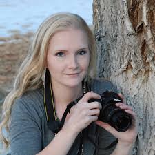 Samantha Hathaway's Instagram, Twitter & Facebook