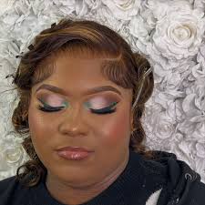 A lil green eye candy 💚 Book under 'GLAM GLAM' FEBRUARY BOOKINGS ARE OPEN  NOW !!! #mua #makeupartist #nycmua #brooklynmua #makeup #greenmakeup  #glammakeup #glam #beatface #neautral #butterflies #clientmakeup  #melaninmakeup #maybelline #tartecosmetics ...